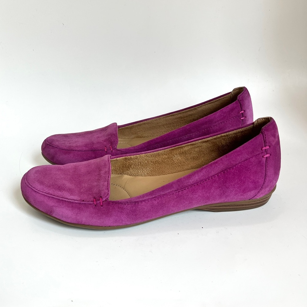 NATURALIZER purple pink suede slip on women’s loafers